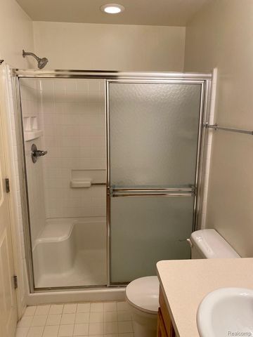 39615 Springwater Drive, Northville Township, MI 48168
