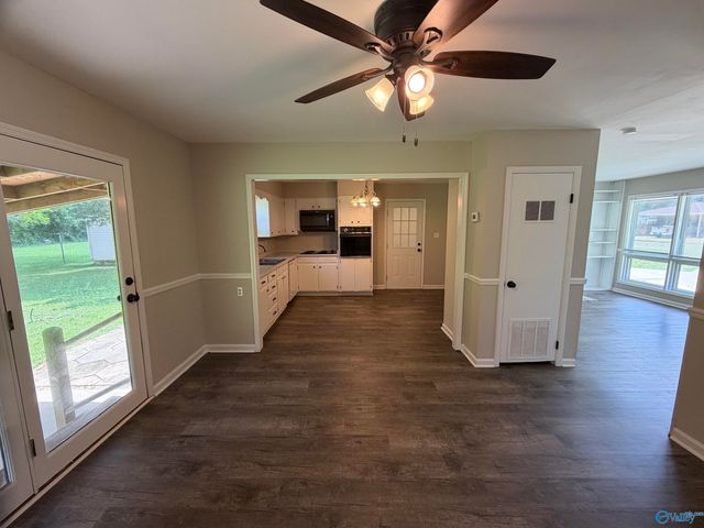 2624 Lake Avenue, Decatur, AL 35603