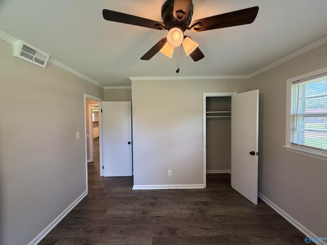 2624 Lake Avenue, Decatur, AL 35603