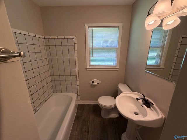 2624 Lake Avenue, Decatur, AL 35603