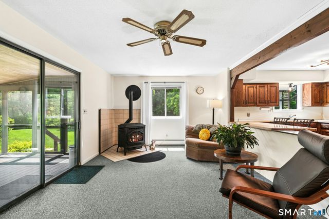 127 Huntingtown Road, Newtown, CT 06470