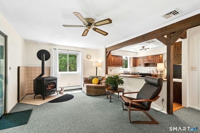 127 Huntingtown Road, Newtown, CT 06470