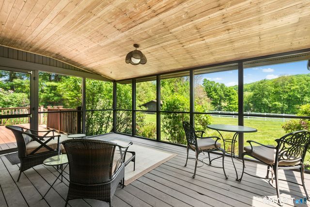 127 Huntingtown Road, Newtown, CT 06470