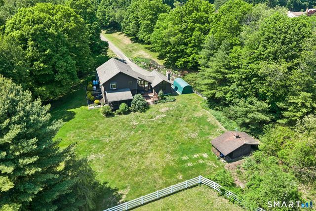 127 Huntingtown Road, Newtown, CT 06470