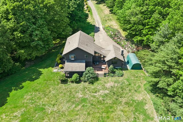 127 Huntingtown Road, Newtown, CT 06470