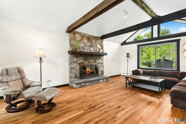 127 Huntingtown Road, Newtown, CT 06470