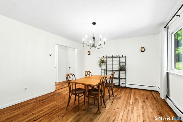 127 Huntingtown Road, Newtown, CT 06470