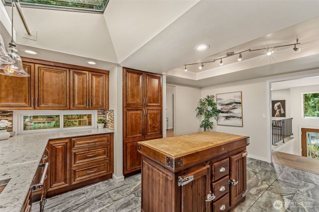 10554 NE 150th Court, Bothell, WA 98011