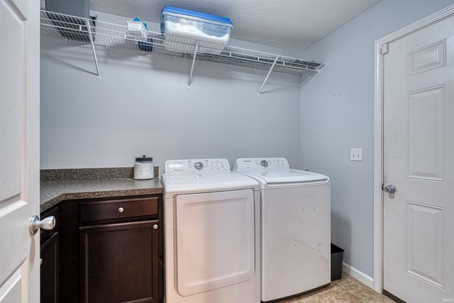 15521 AJ Drive, Evansville, IN 47725