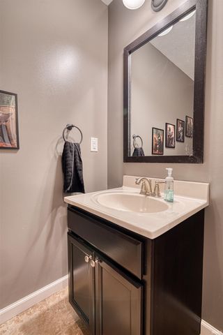 15521 AJ Drive, Evansville, IN 47725