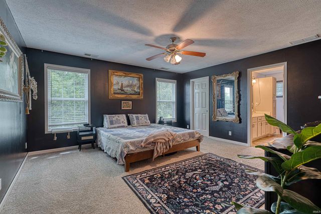 15521 AJ Drive, Evansville, IN 47725
