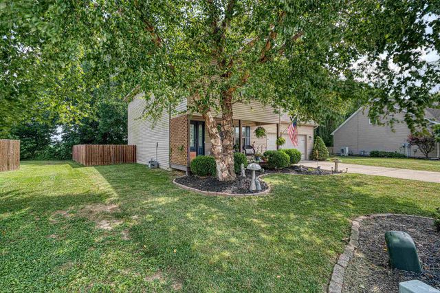 15521 AJ Drive, Evansville, IN 47725