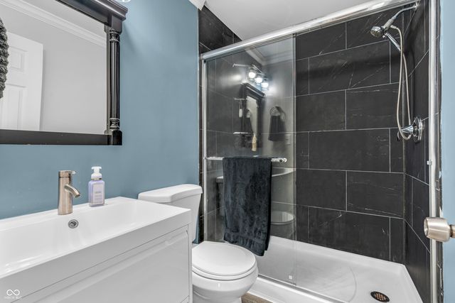 137 N 4th Avenue, Beech Grove, IN 46107