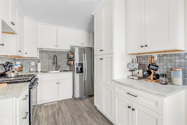 137 N 4th Avenue, Beech Grove, IN 46107