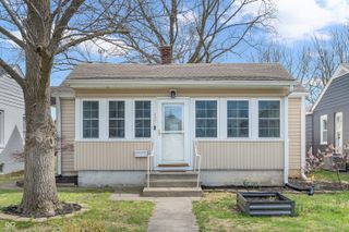 137 N 4th Avenue, Beech Grove, IN 46107
