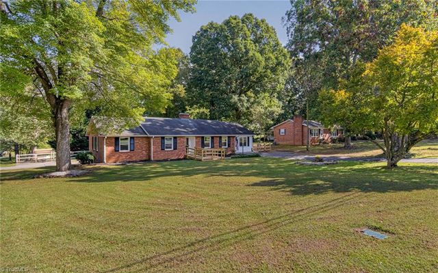 208 Mountain View Road, King, NC 27021