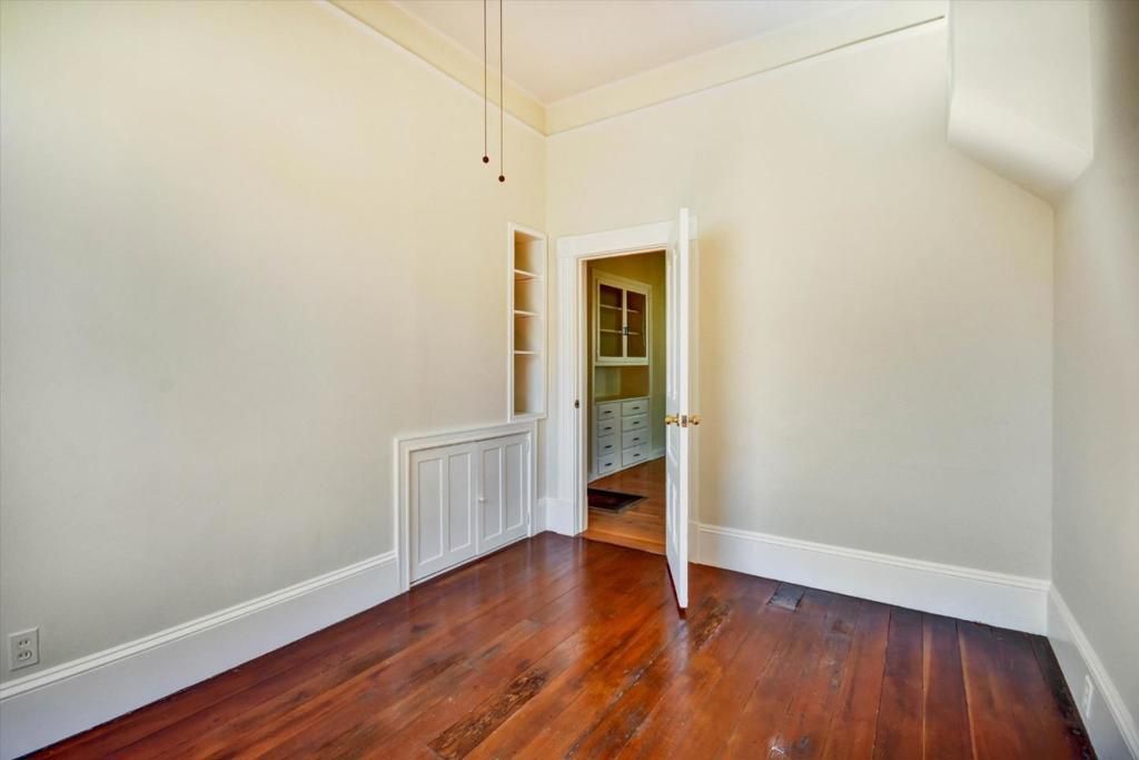 Image 11 of property listing at 901 Sunnyvale Saratoga Road, Sunnyvale, CA 94087