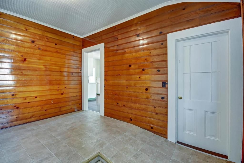 Image 12 of property listing at 901 Sunnyvale Saratoga Road, Sunnyvale, CA 94087