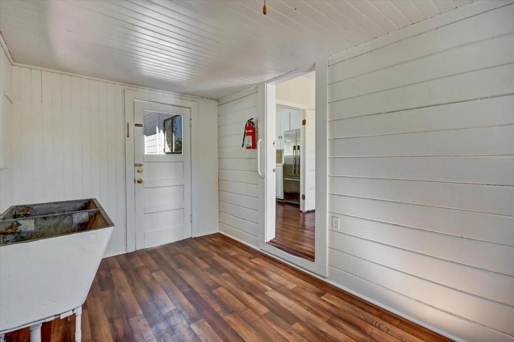 Image 14 of property listing at 901 Sunnyvale Saratoga Road, Sunnyvale, CA 94087