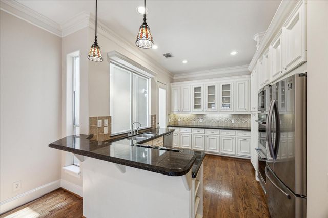 1321 Whispering Pines Drive, Houston, TX 77055