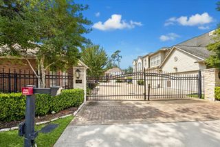 1321 Whispering Pines Drive, Houston, TX 77055