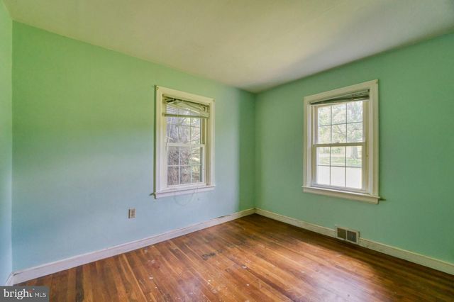 35339 APPALACHIAN TRAIL RD, Round Hill, VA 20141
