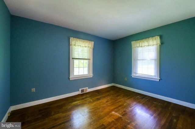 35339 APPALACHIAN TRAIL RD, Round Hill, VA 20141