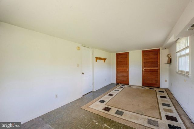 35339 APPALACHIAN TRAIL RD, Round Hill, VA 20141