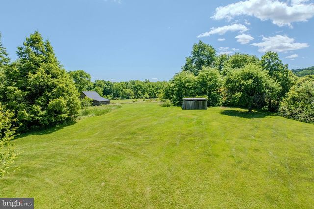 35339 APPALACHIAN TRAIL RD, Round Hill, VA 20141