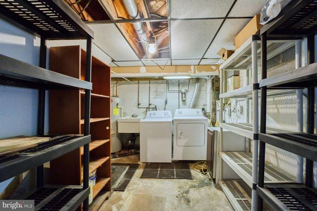 35339 APPALACHIAN TRAIL RD, Round Hill, VA 20141