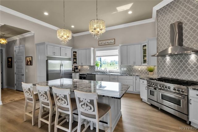 5815 Newhouse Road, Clarence, NY 14051