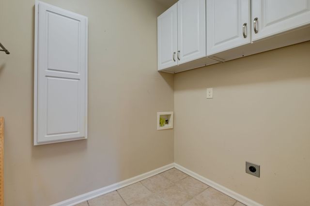 182 Cherokee Rd, Hendersonville, TN 37075