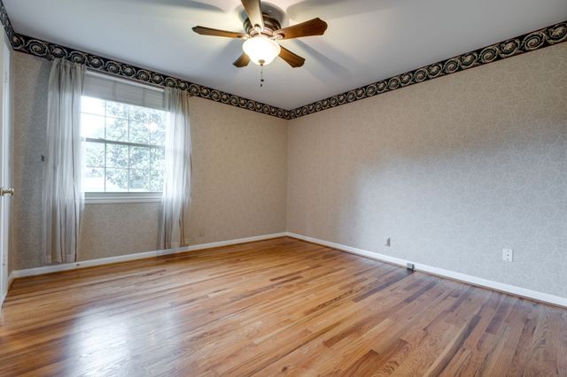 182 Cherokee Rd, Hendersonville, TN 37075