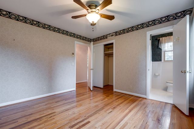 182 Cherokee Rd, Hendersonville, TN 37075