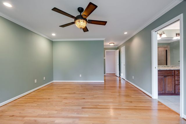 182 Cherokee Rd, Hendersonville, TN 37075