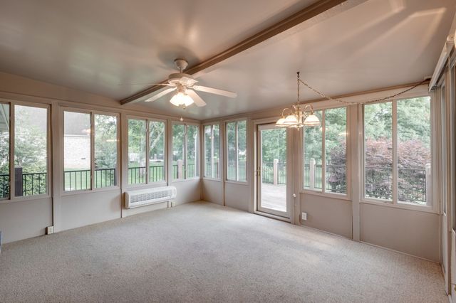 182 Cherokee Rd, Hendersonville, TN 37075