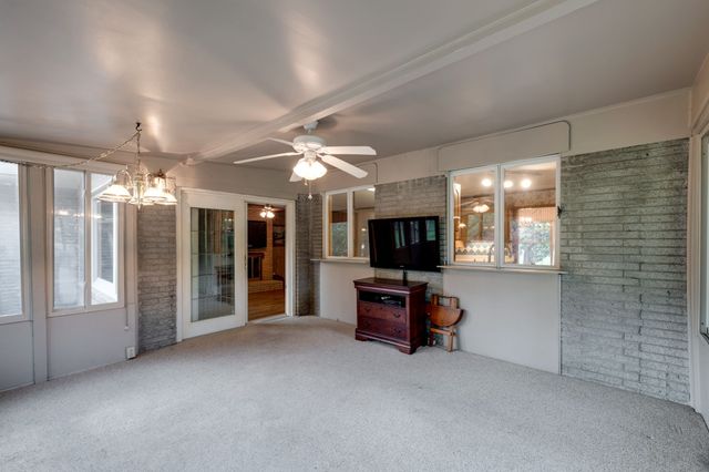182 Cherokee Rd, Hendersonville, TN 37075