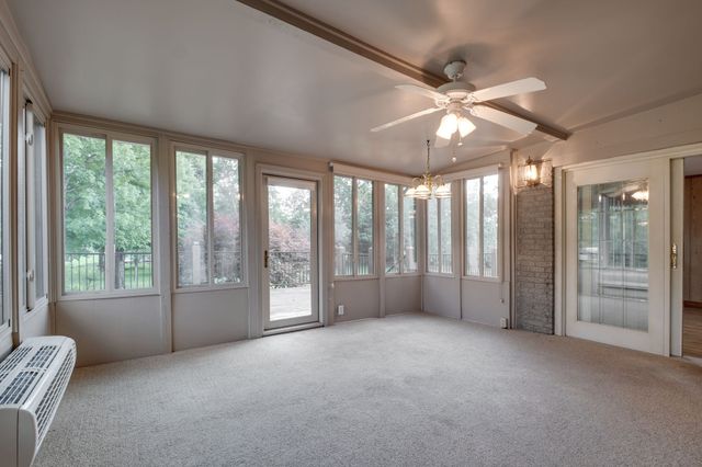 182 Cherokee Rd, Hendersonville, TN 37075