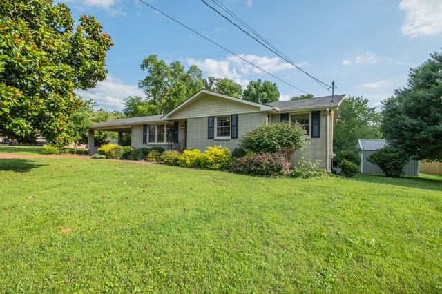 182 Cherokee Rd, Hendersonville, TN 37075
