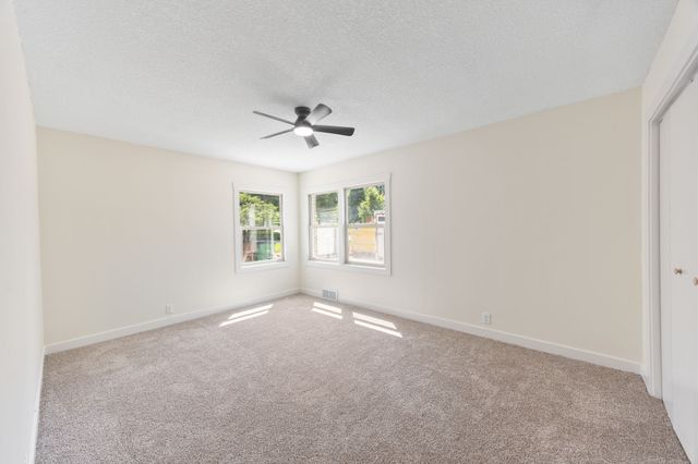 6619 Sunset Terrace, Windsor Heights, IA 50324