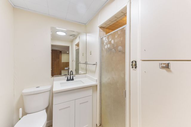 6619 Sunset Terrace, Windsor Heights, IA 50324
