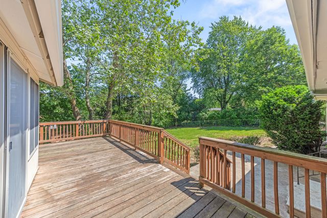 6619 Sunset Terrace, Windsor Heights, IA 50324