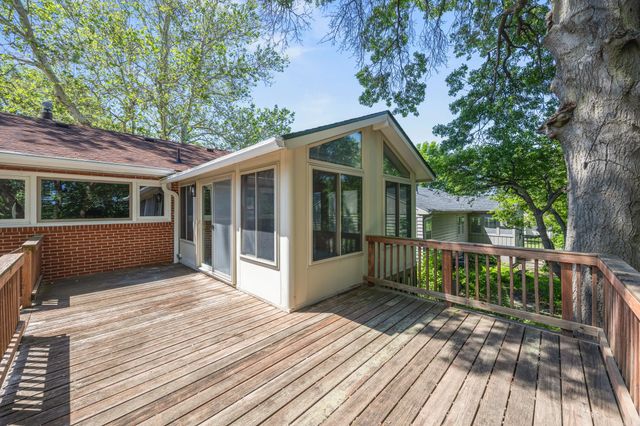 6619 Sunset Terrace, Windsor Heights, IA 50324