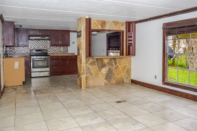 903 Battle Creek Road, Granbury, TX 76048