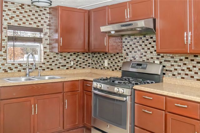 903 Battle Creek Road, Granbury, TX 76048