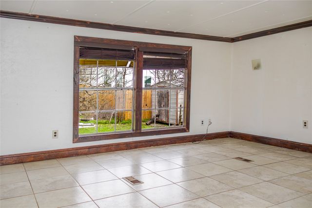 903 Battle Creek Road, Granbury, TX 76048