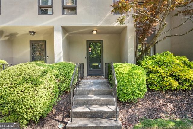 47 Ivy Trail NE, Atlanta, GA 30342