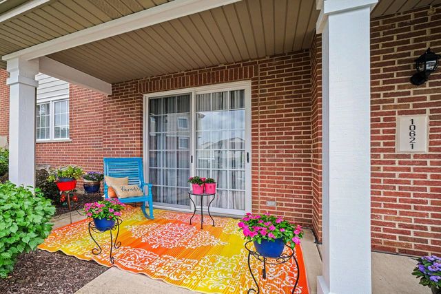 10621 Dani Lane 40621, Orland Park, IL 60462