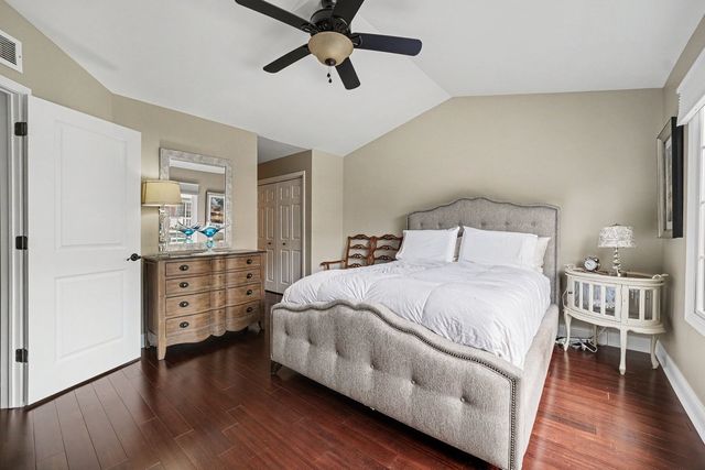 10621 Dani Lane 40621, Orland Park, IL 60462