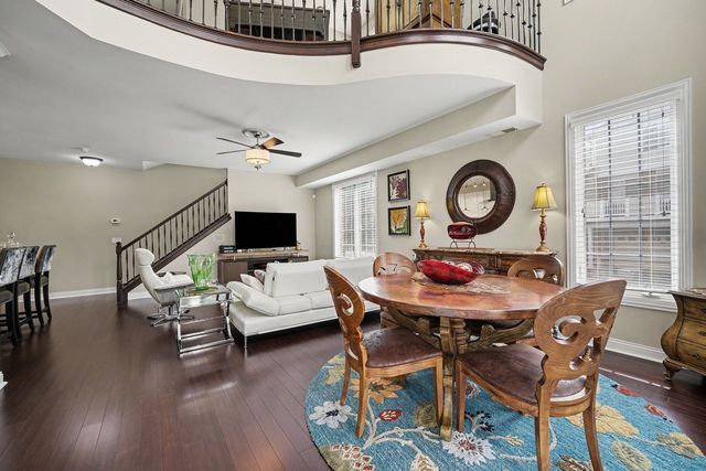 10621 Dani Lane 40621, Orland Park, IL 60462